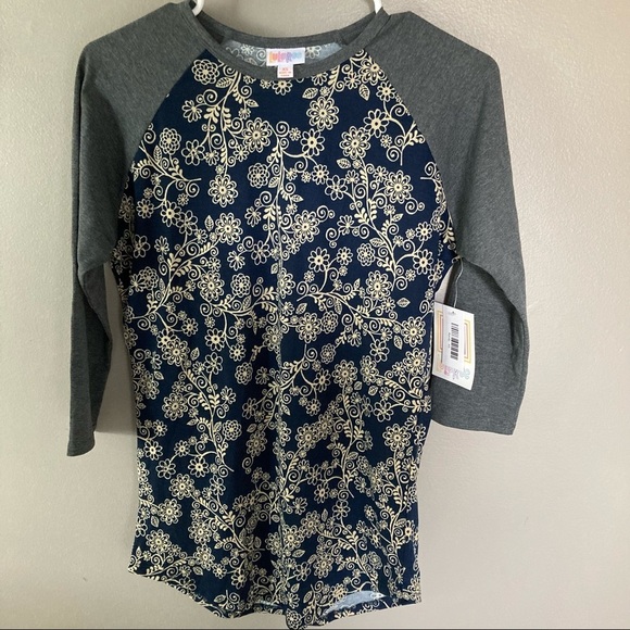 LuLaRoe Tops - NWT LulaRoe Randy Tee